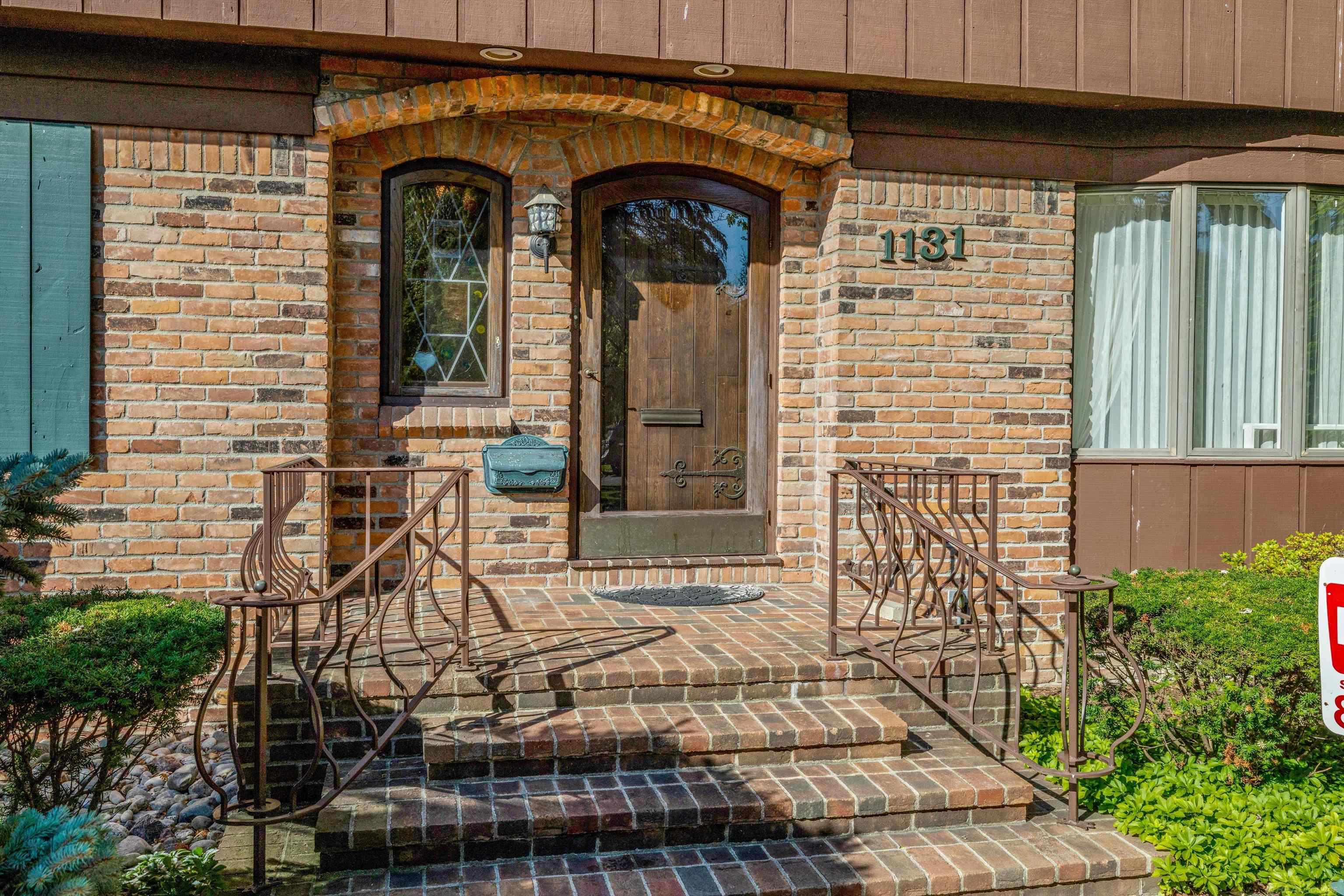 1131 Audubon Road Grosse Pointe Park, MI 48230 - Photo 3 of 80