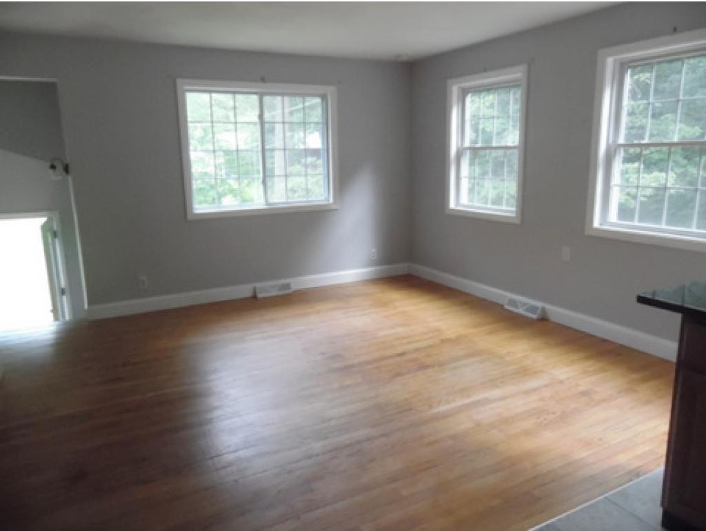 18 Old Manchester Road Derry, NH 03038 - Photo 7 of 12