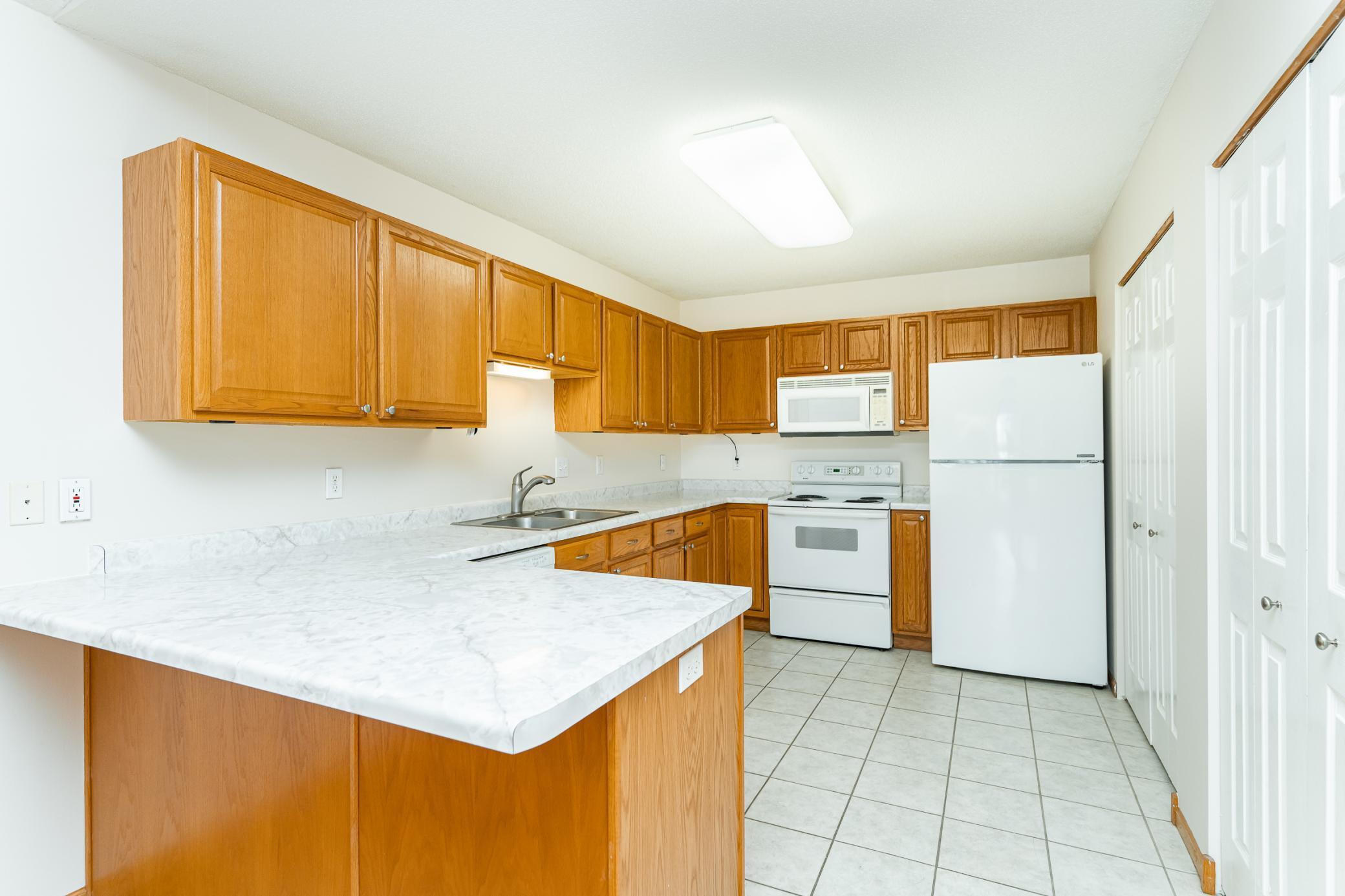 4933 35th Avenue Northwest Rochester, MN 55901 - Photo 11 of 23