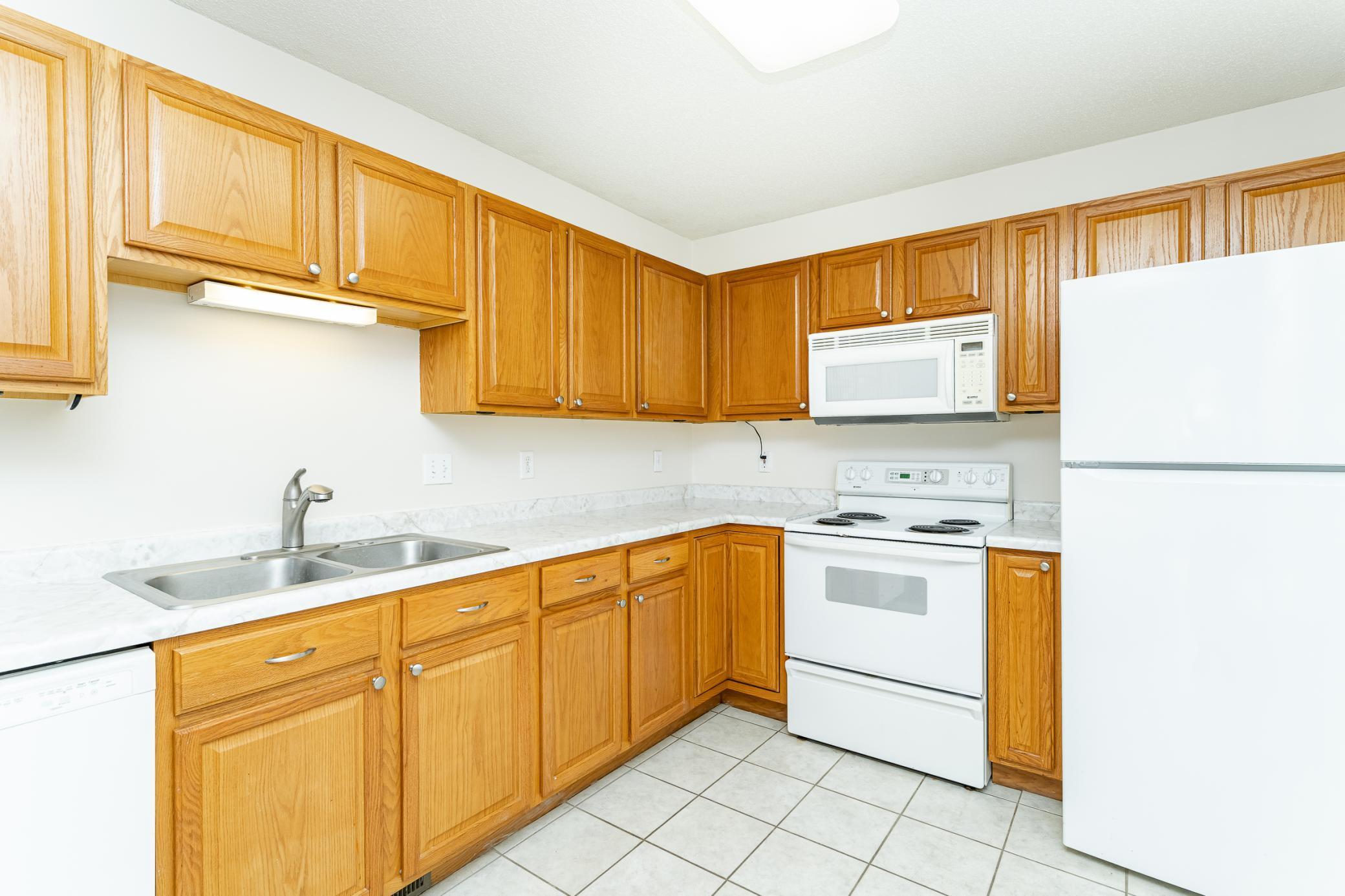 4933 35th Avenue Northwest Rochester, MN 55901 - Photo 12 of 23