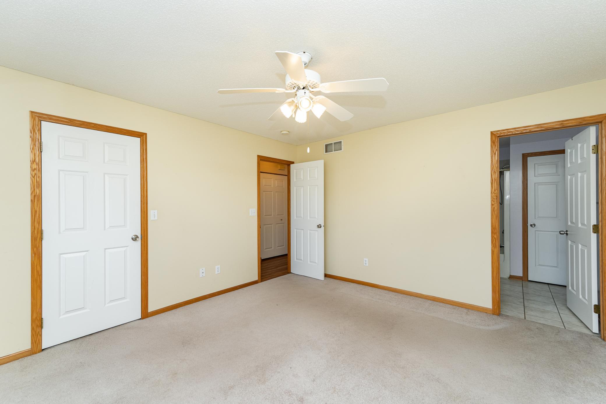 4933 35th Avenue Northwest Rochester, MN 55901 - Photo 18 of 23