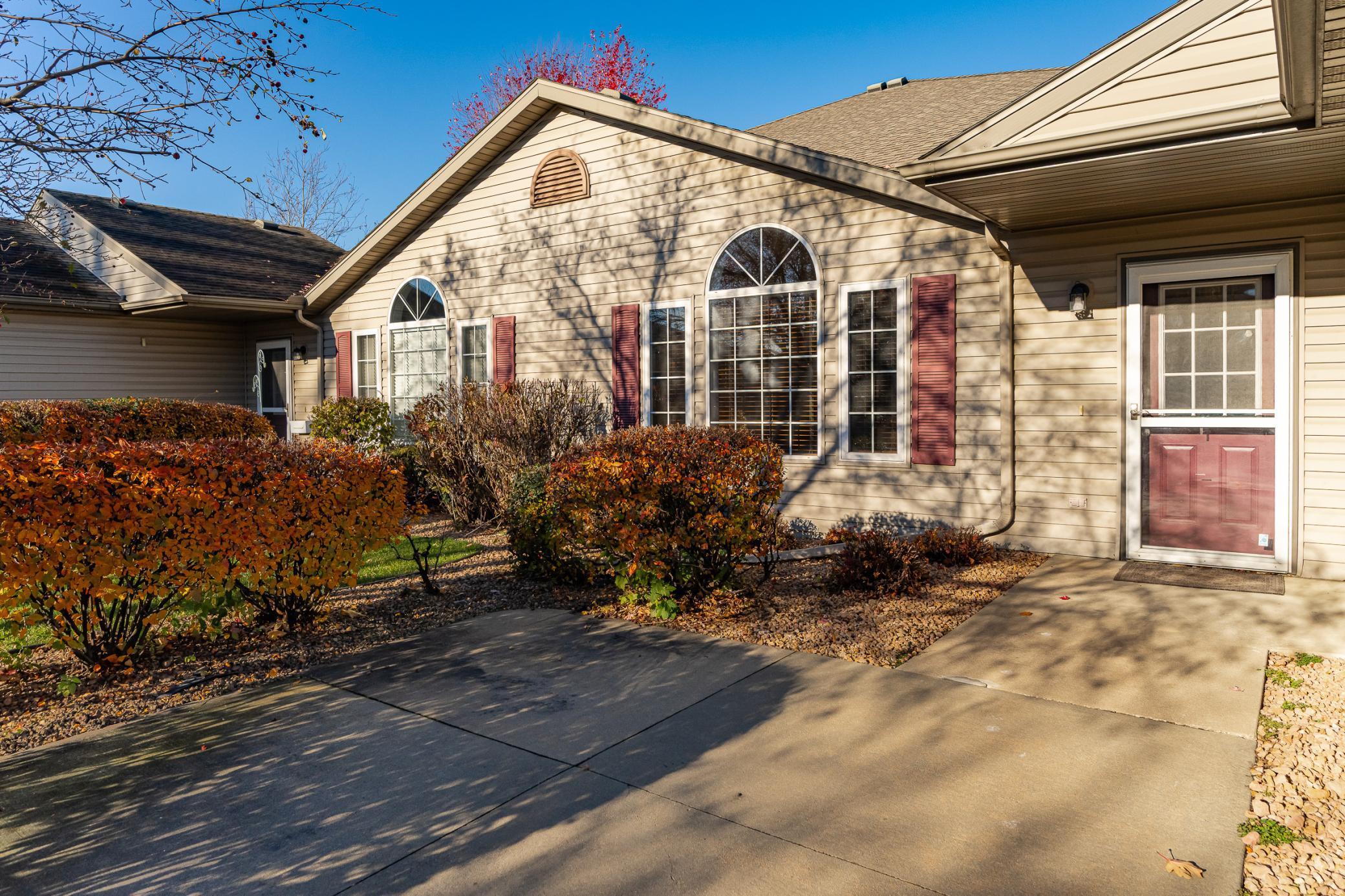 4933 35th Avenue Northwest Rochester, MN 55901 - Photo 2 of 23
