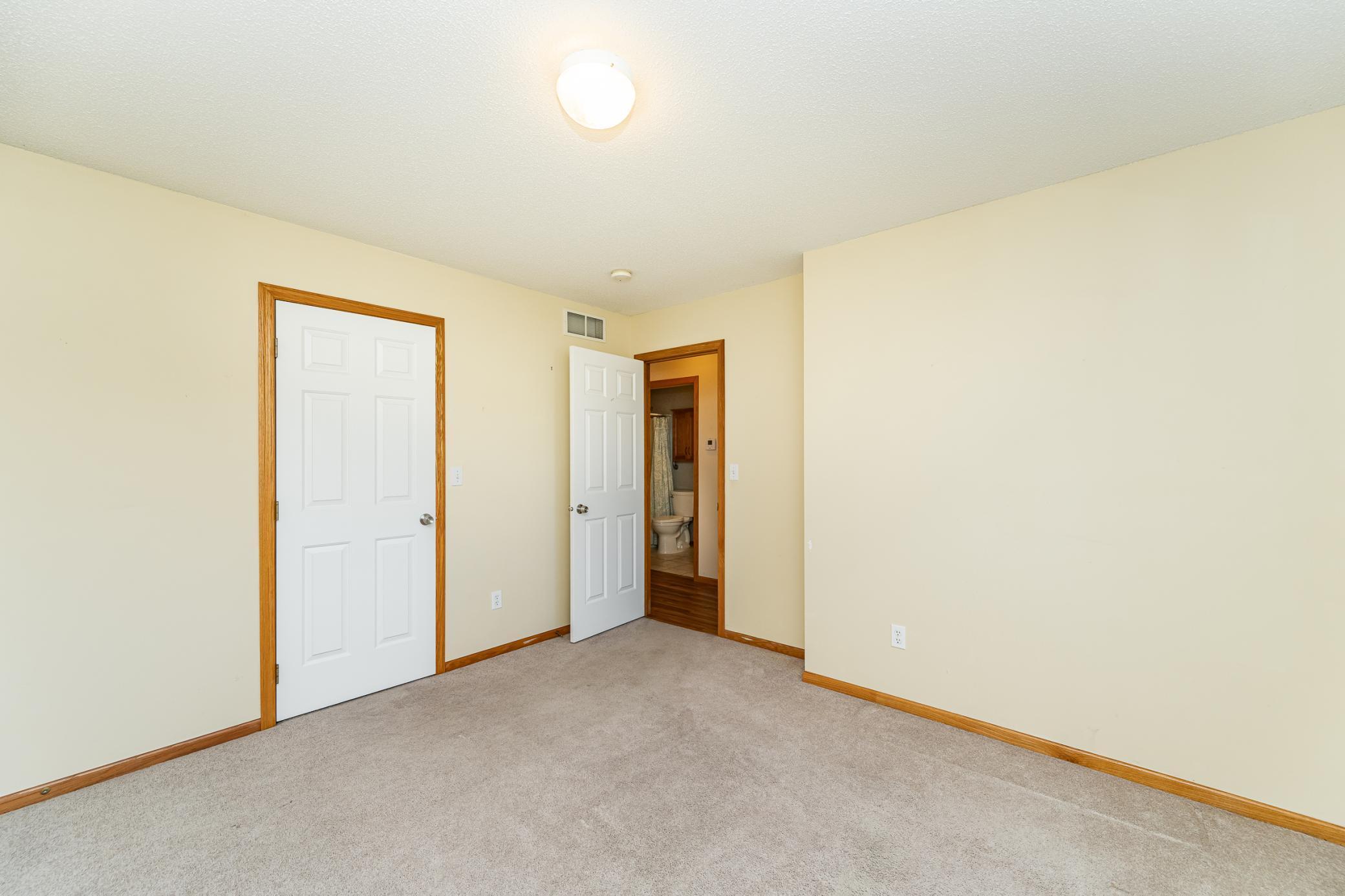 4933 35th Avenue Northwest Rochester, MN 55901 - Photo 21 of 23