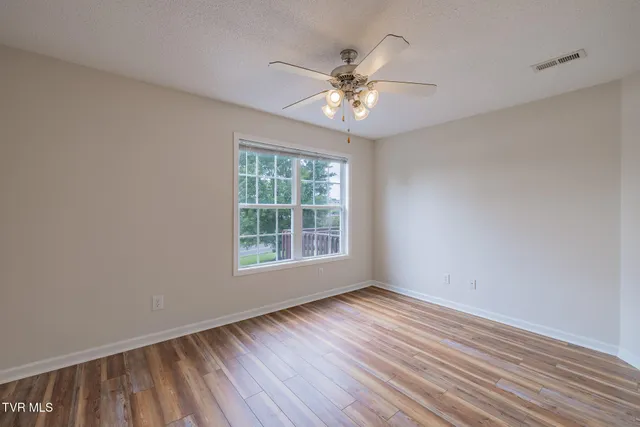 $225,000 | 14 Province Drive, Unit 14, Gray, TN 37615