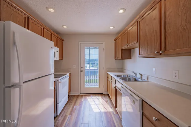 $225,000 | 14 Province Drive, Unit 14, Gray, TN 37615