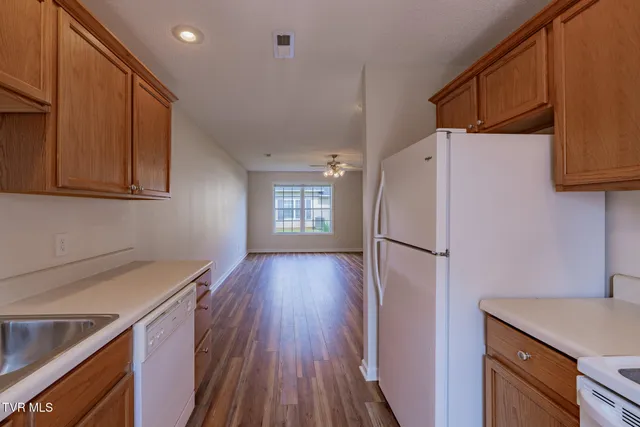 $225,000 | 14 Province Drive, Unit 14, Gray, TN 37615