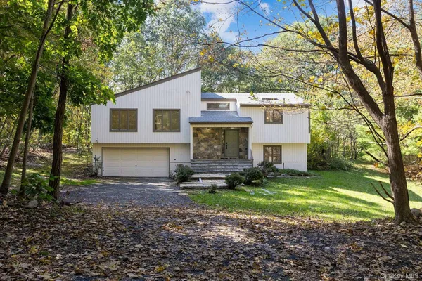 $849,500 | 103 Old Highland Turnpike, Garrison, NY 10524