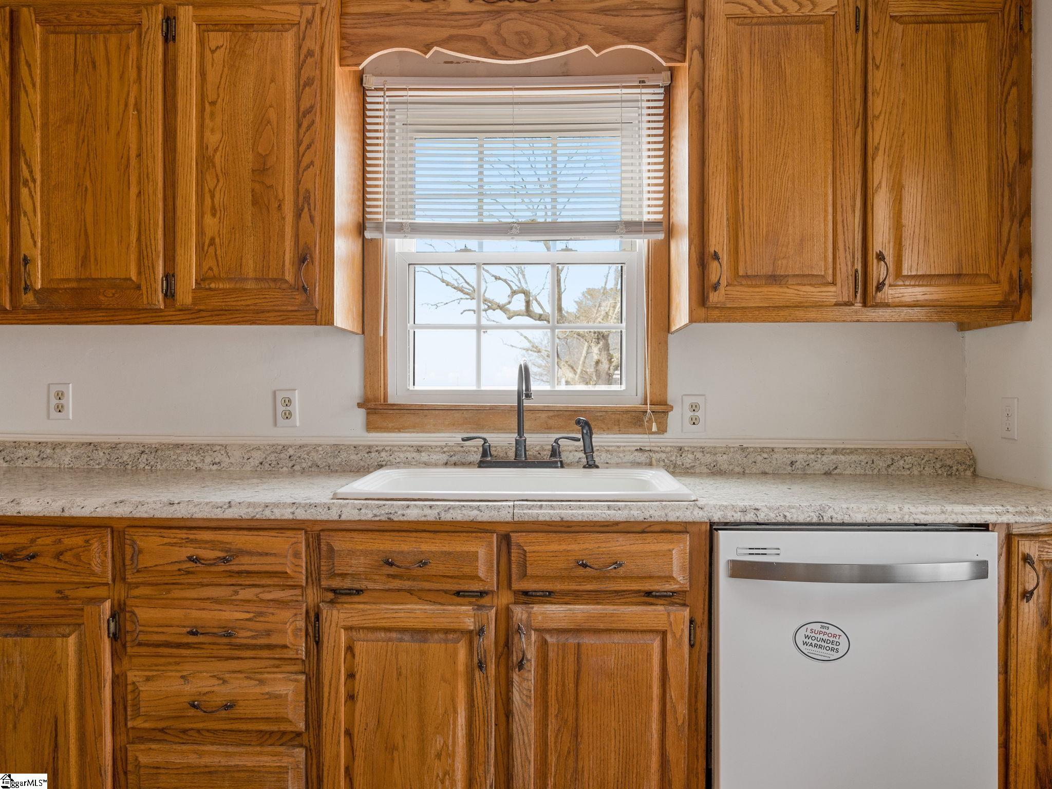 2470 Mt Lebanon Road Campobello, SC 29322 - Photo 15 of 36