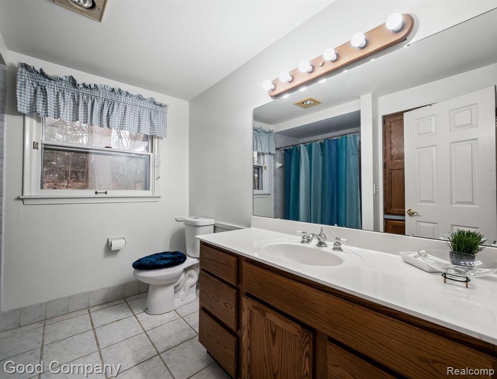 1870 Campus Court Rochester Hills, MI 48309 - Photo 21 of 34