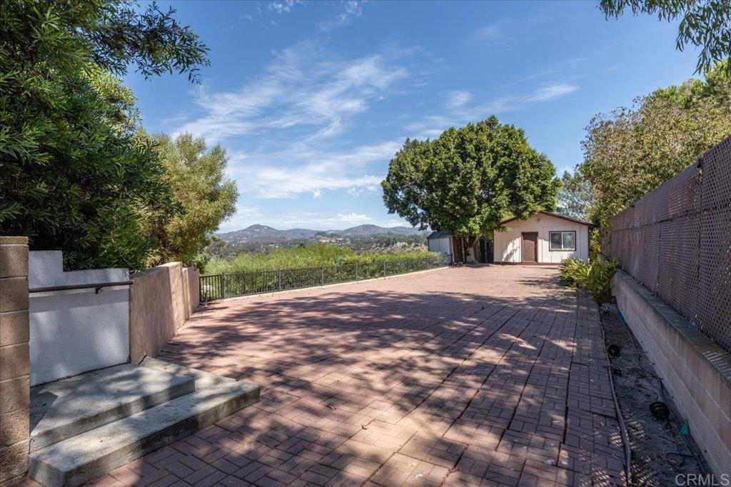 277 Via Del Cerrito Encinitas, CA 92024 - Photo 15 of 24