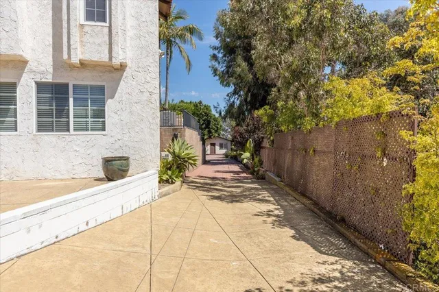 $2,995,000 | 277 Via Del Cerrito, Encinitas, CA 92024