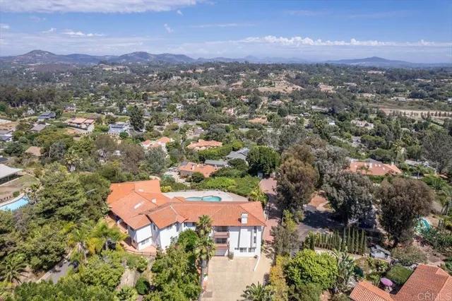 $2,995,000 | 277 Via Del Cerrito, Encinitas, CA 92024
