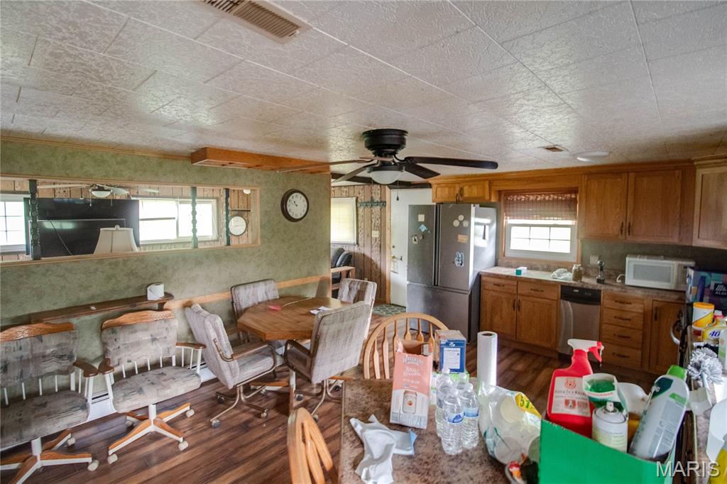 12678 Catholic Springs Road Bunker Hill, IL 62014 - Photo 14 of 43
