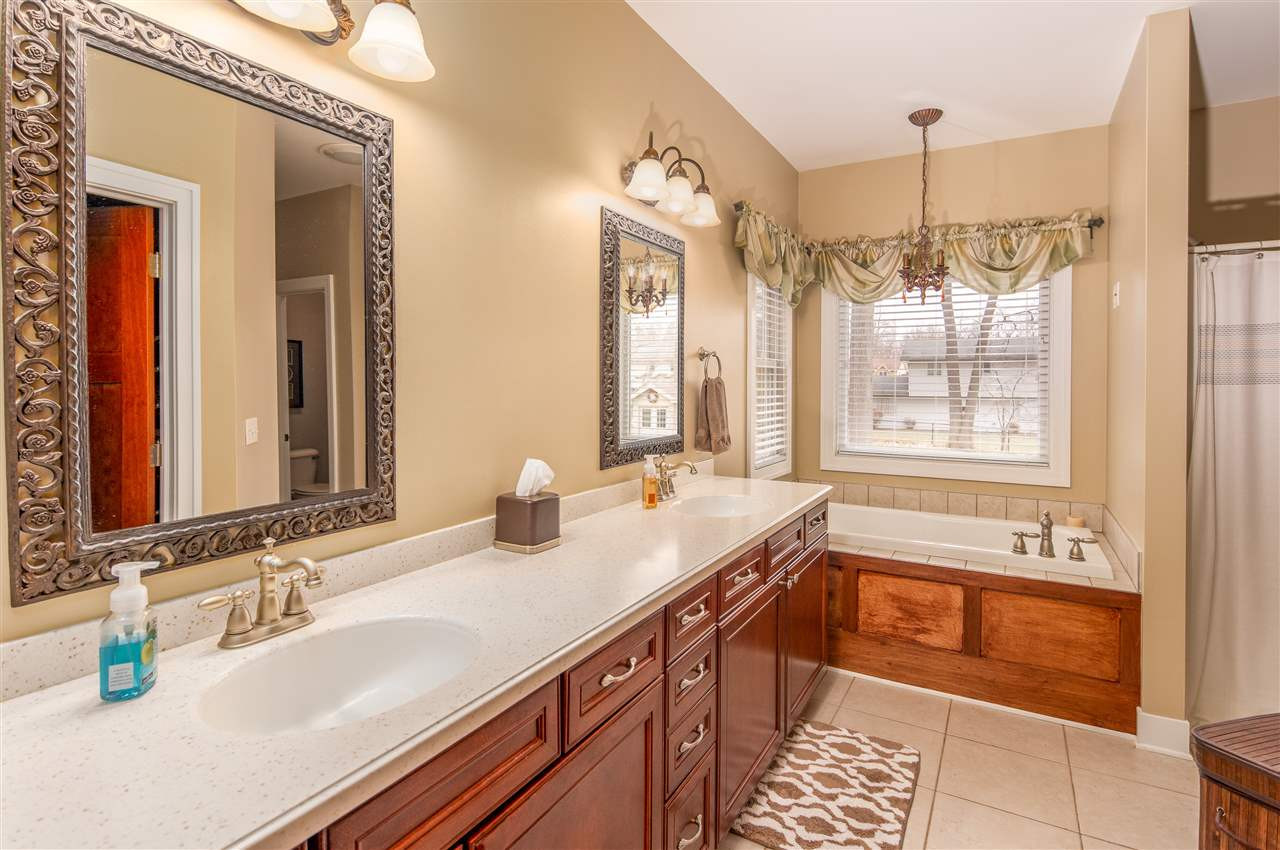 1112 Point North Jackson, MI 49201 - Photo 16 of 36 Photo 16