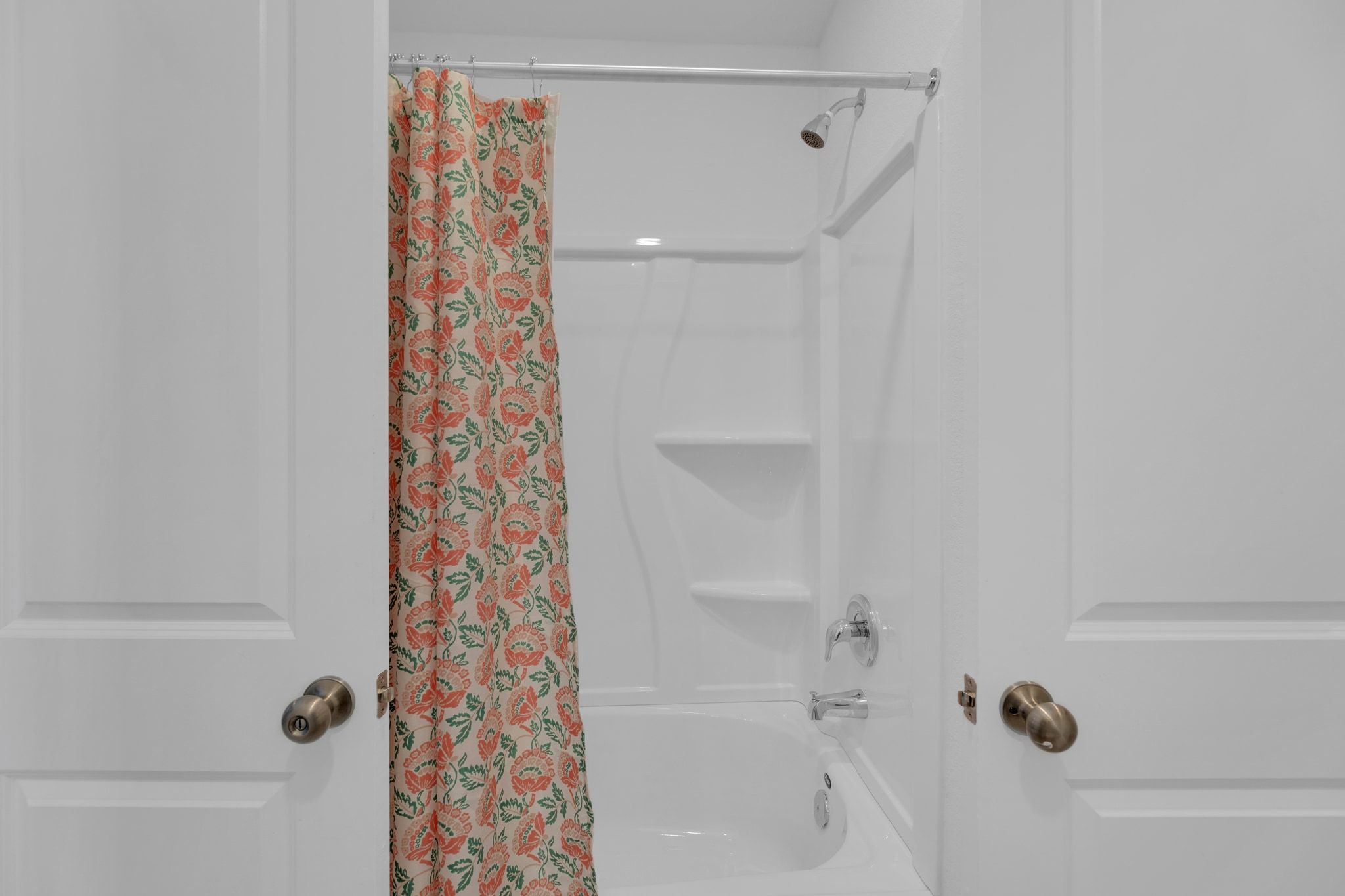 353 Marty Allen Loop Jarrell, TX 76537 - Photo 17 of 34 a bathroom with a shower and a shower