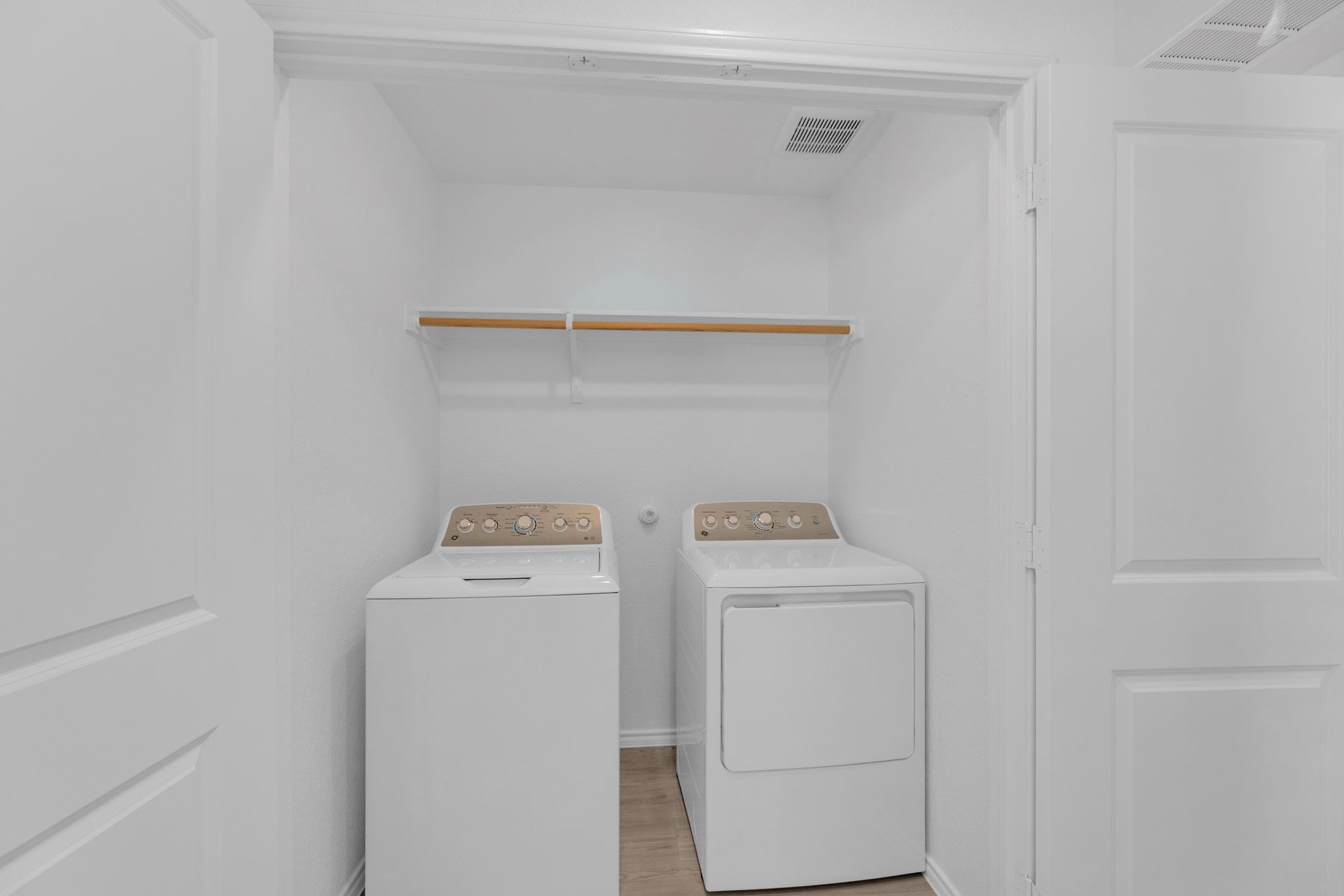 353 Marty Allen Loop Jarrell, TX 76537 - Photo 21 of 34 a utility room with dryer and washer