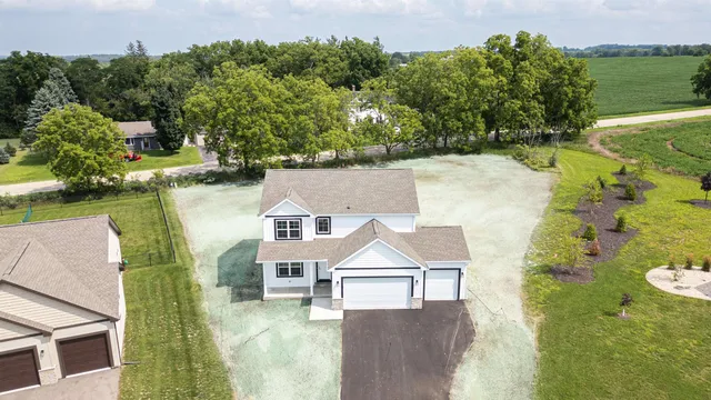 $389,900 | 503 Teri Lee Lane, Orfordville, WI 53576