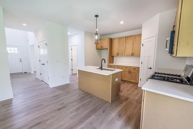 $389,900 | 503 Teri Lee Lane, Orfordville, WI 53576