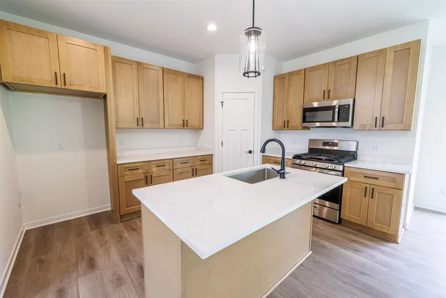 $389,900 | 503 Teri Lee Lane, Orfordville, WI 53576