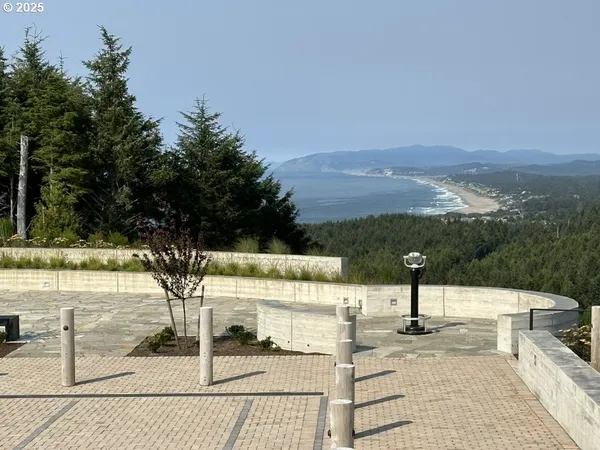 $599,000 | 419 Northeast Moonwake Lane, Unit 17, Depoe Bay, OR 97341