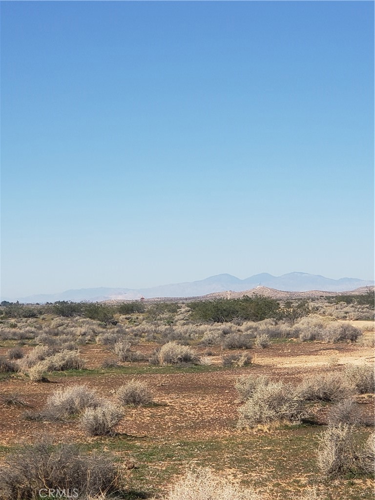 9 Pipeline Road Boron, CA 93516 - Photo 20 of 30 a view of an ocean