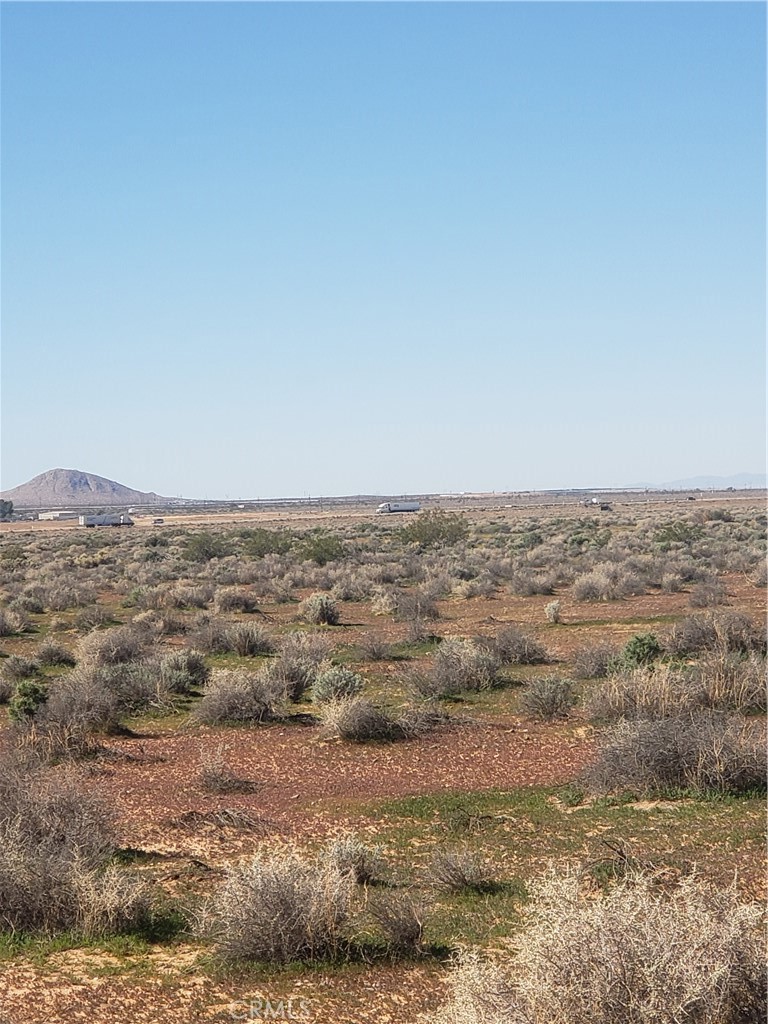 9 Pipeline Road Boron, CA 93516 - Photo 21 of 30 a view of ocean and mountain
