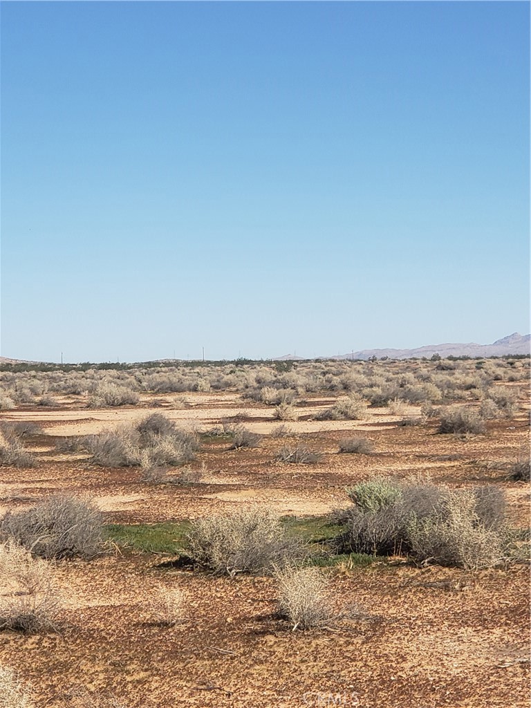 9 Pipeline Road Boron, CA 93516 - Photo 26 of 30 a view of an ocean