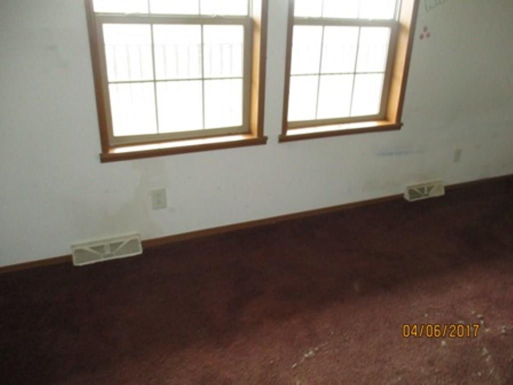 132 Cliff Mine Road Coraopolis, PA 15108 - Photo 12 of 19 Gallery Image 12