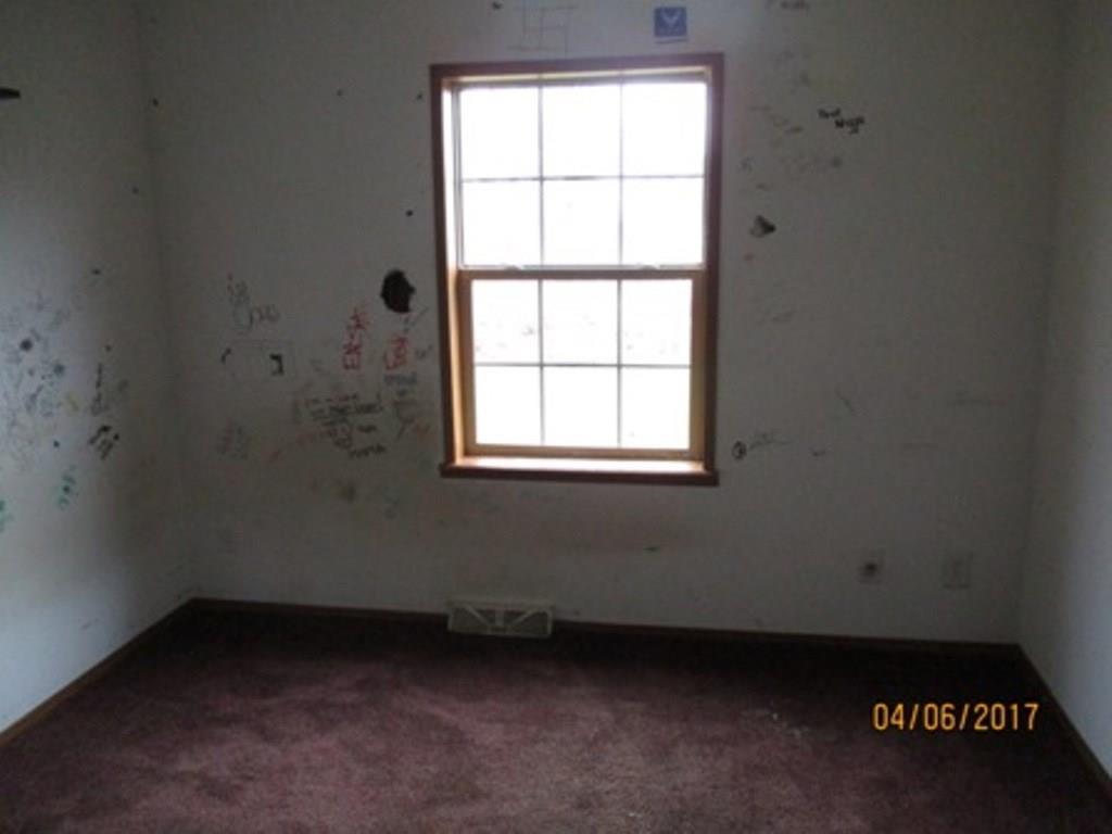 132 Cliff Mine Road Coraopolis, PA 15108 - Photo 16 of 19 Gallery Image 16