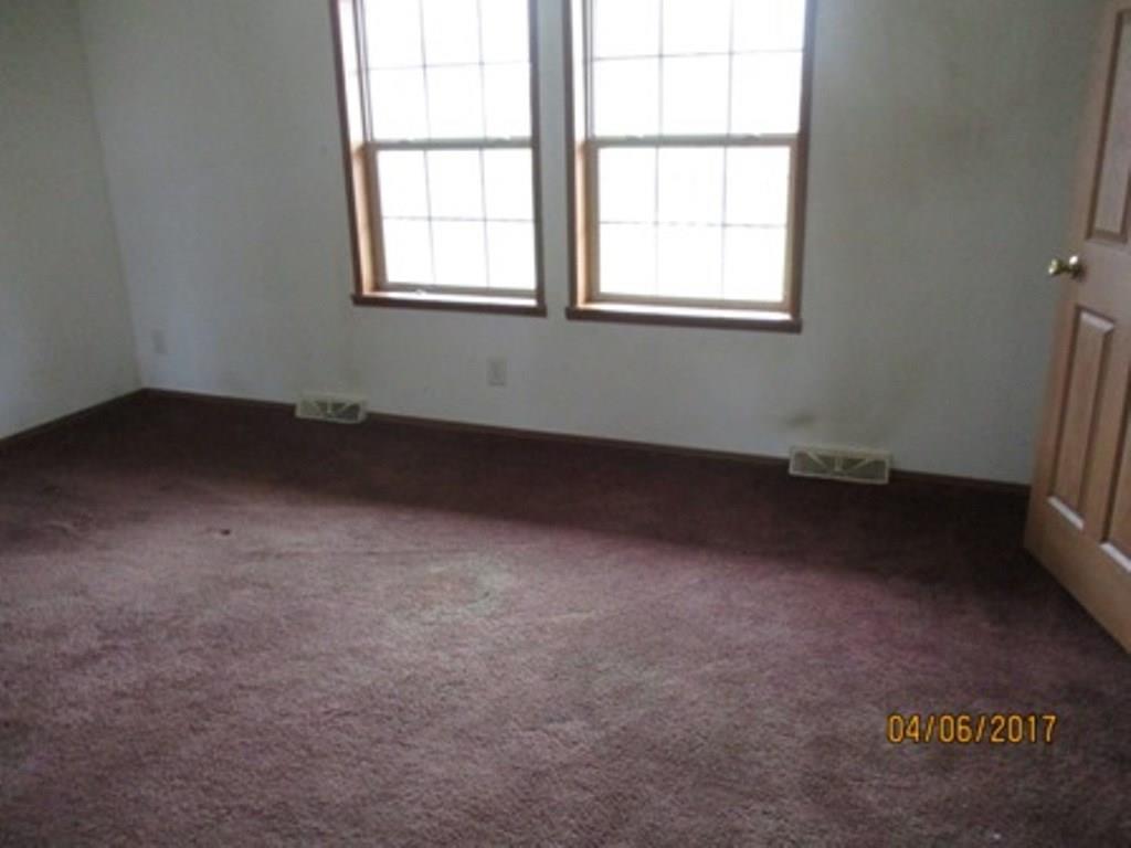 132 Cliff Mine Road Coraopolis, PA 15108 - Photo 8 of 19 Gallery Image 8
