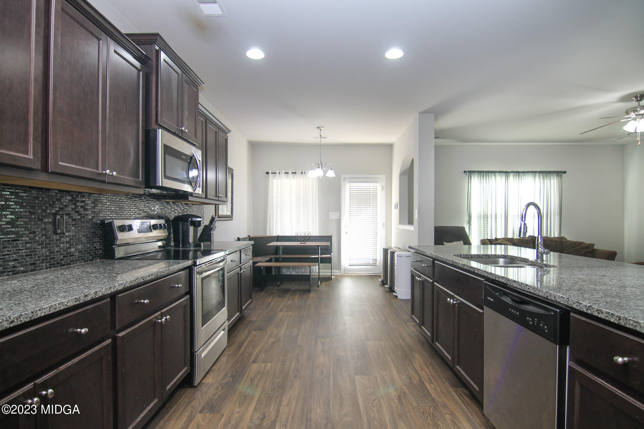 207 Ousley Way Perry, GA 31069 - Photo 13 of 39 13