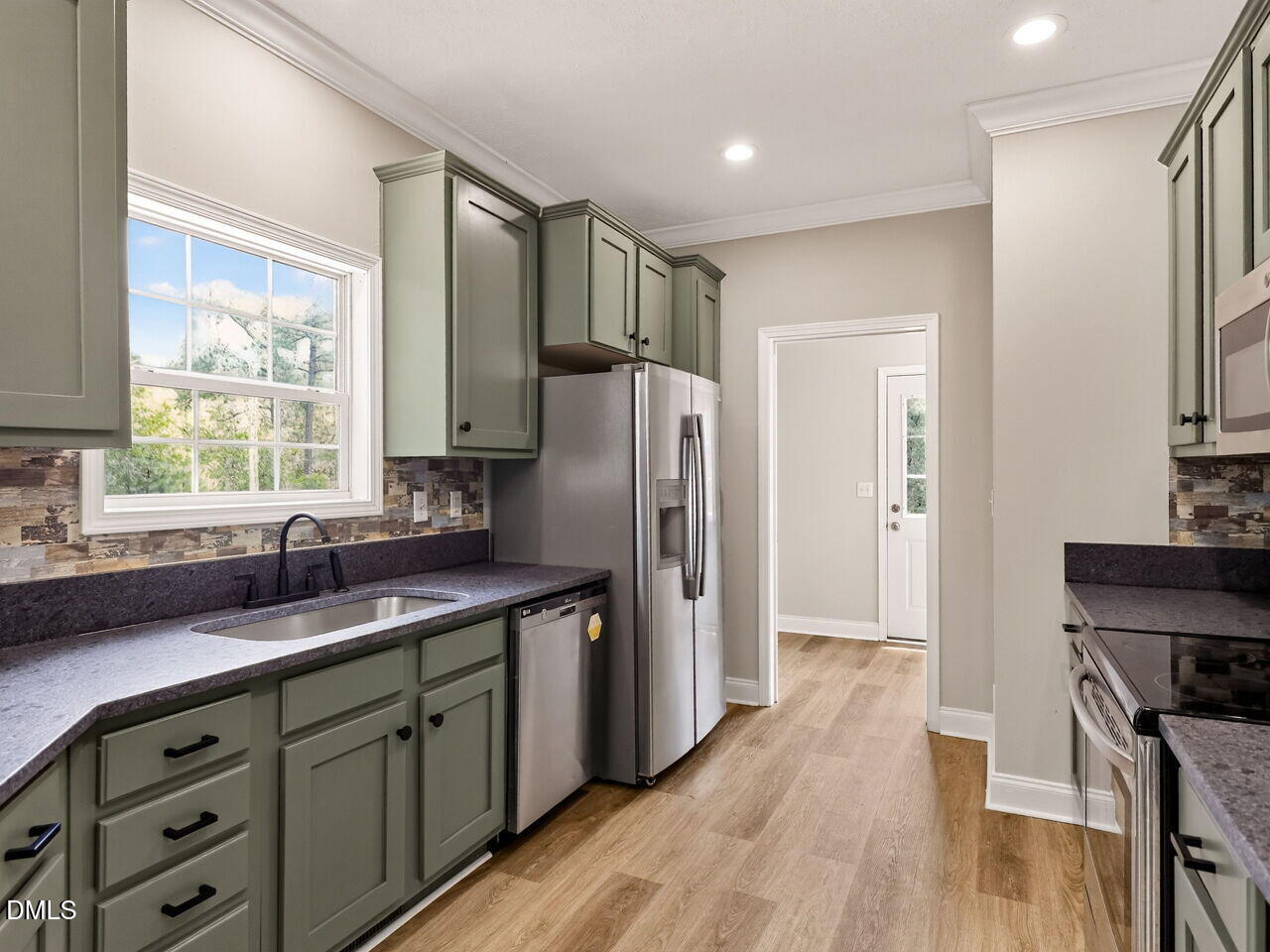 1030 Stubby Oaks Road Aberdeen, NC 28315 - Photo 11 of 43 012-1280x960-kitchen