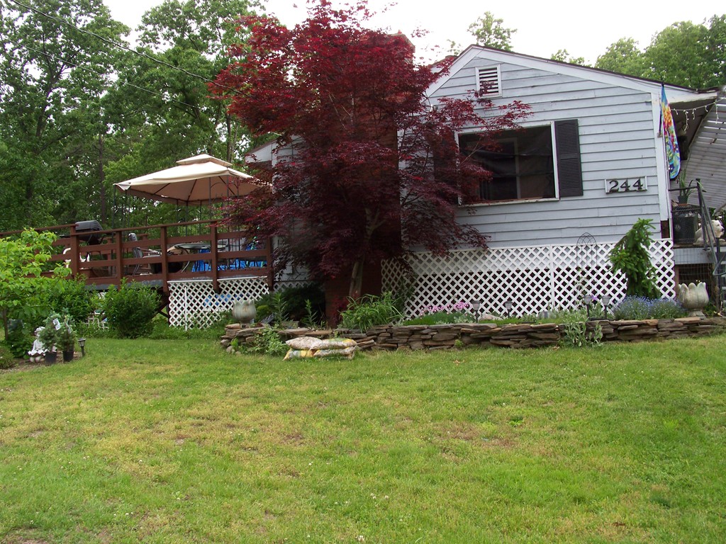 244 Buck Pond Road Westfield, MA 01085 - Photo 1 of 30 Gallery Image 1