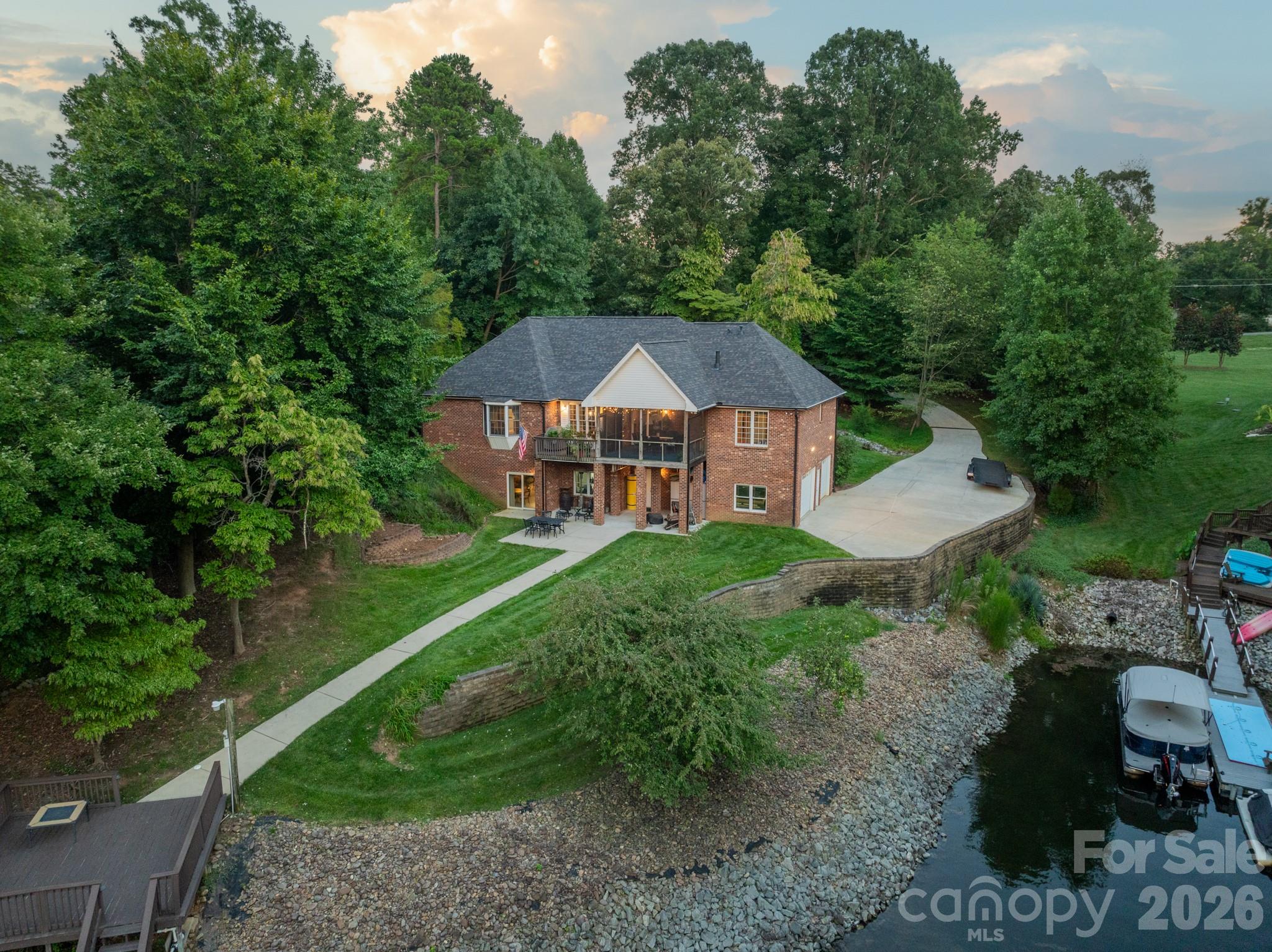 7545 Rabbit Circle Denver, NC 28037 - Photo 1 of 37