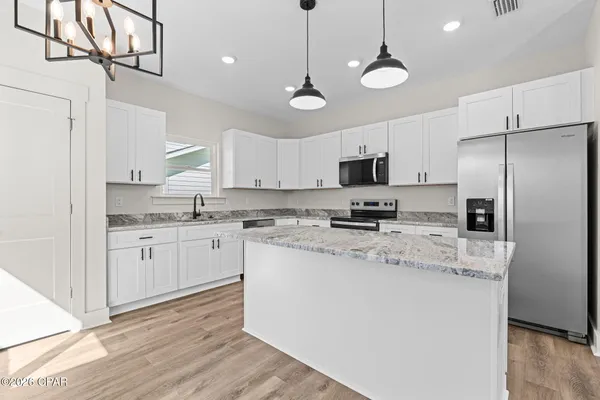 $328,950 | 1228 13th Street, Southport, FL 32409