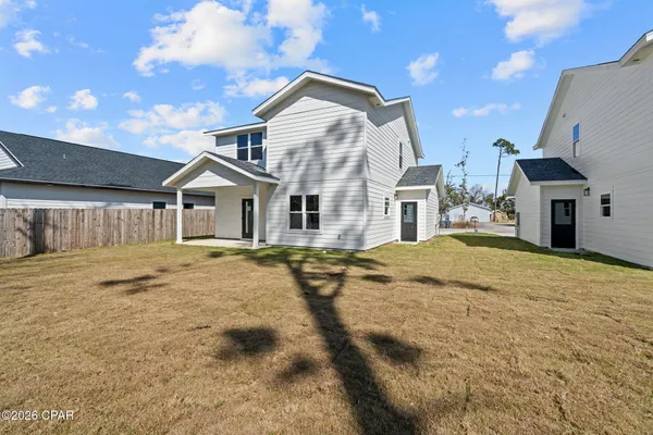 $328,950 | 1228 13th Street, Southport, FL 32409