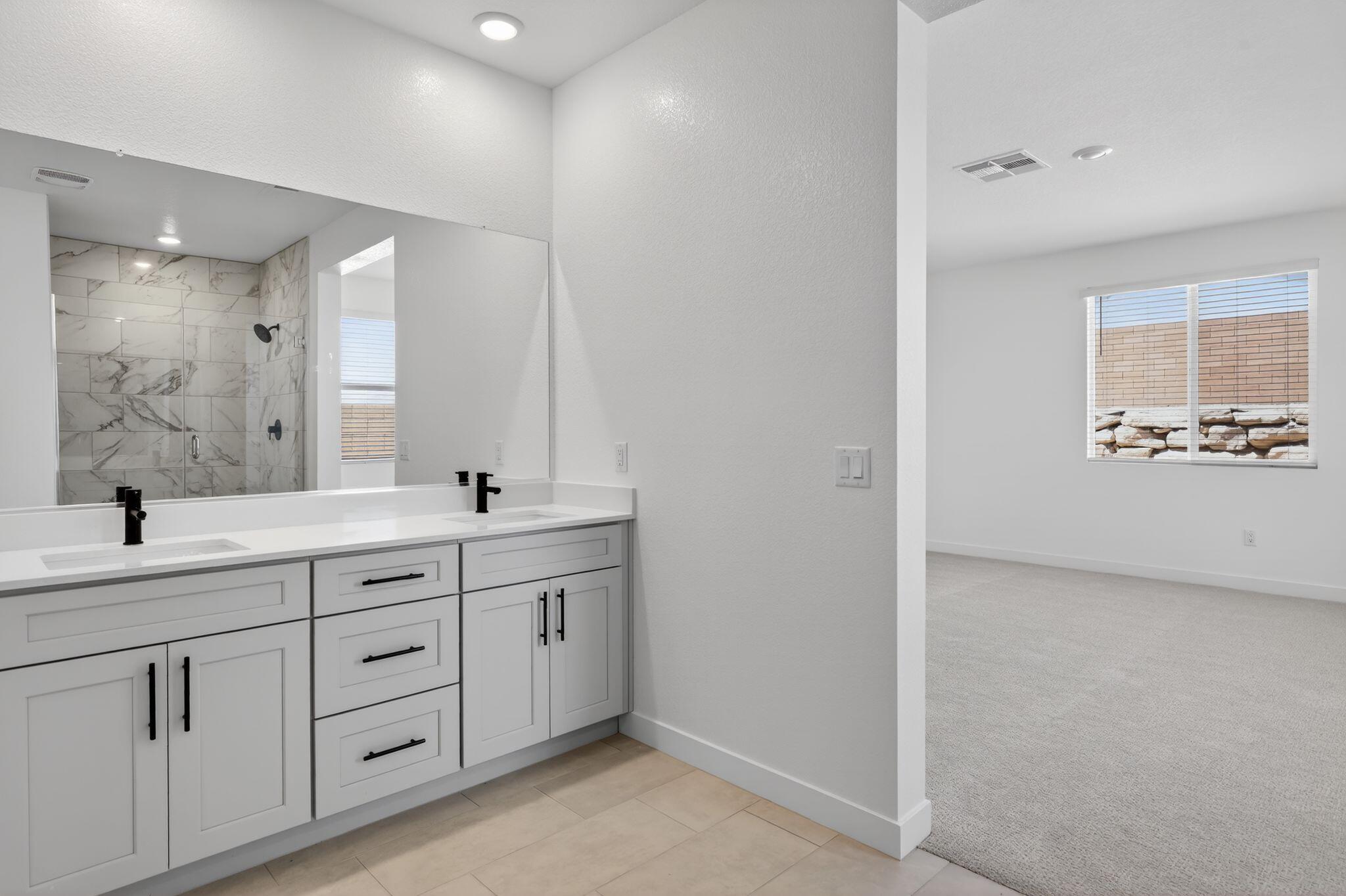 3028 West Orco Lane St. George, UT 84770 - Photo 25 of 32 27_3028_W_Orco_Ln_St_George_UT_84770-Bat