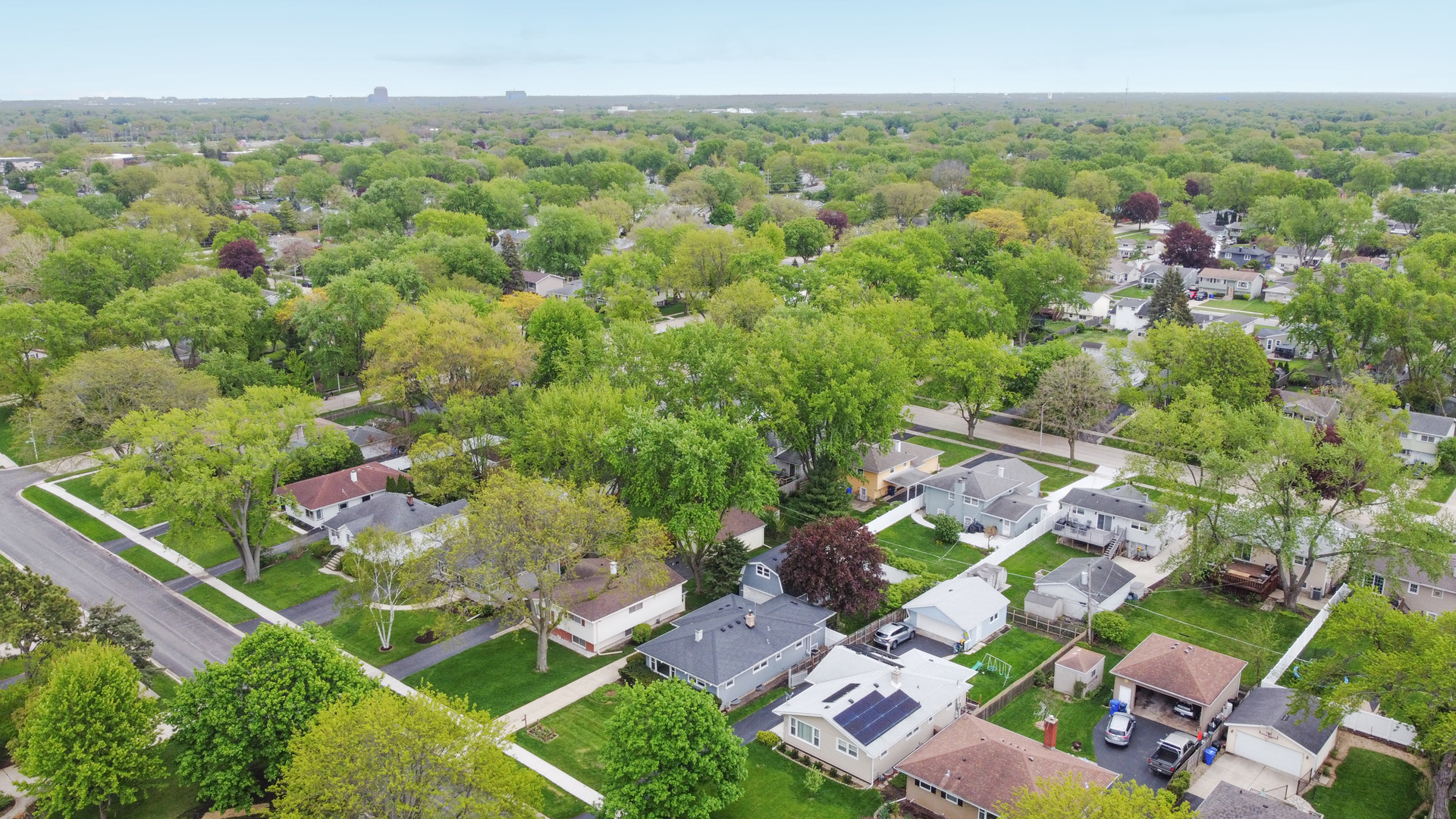 1020 Pershing Avenue Wheaton, IL 60189 - Photo 30 of 33 an aerial view of multiple house
