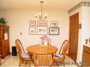 91 Springbrook Drive Springfield, IL 62702 - Photo 3 of 9