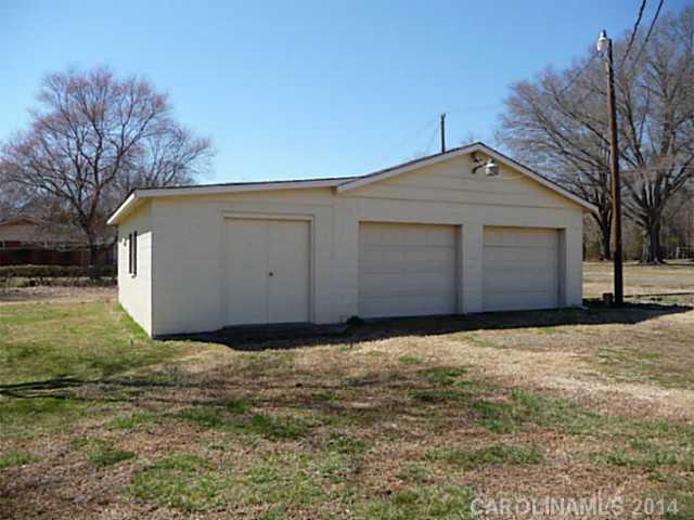 8809 Hood Road Charlotte, NC 28215 - Photo 15 of 16 Gallery Image 15