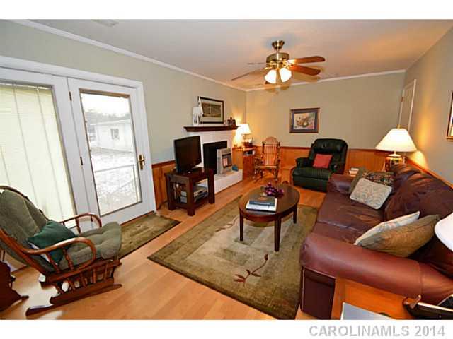 8809 Hood Road Charlotte, NC 28215 - Photo 10 of 16 Gallery Image 10
