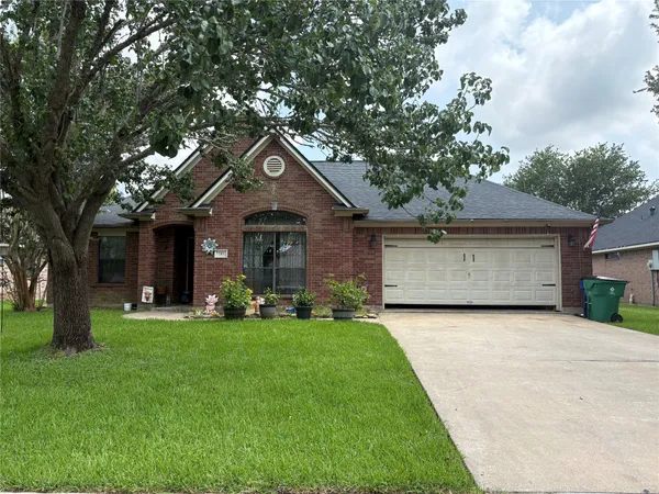 $269,900 | 110 Dove Trail, Richwood, TX 77531