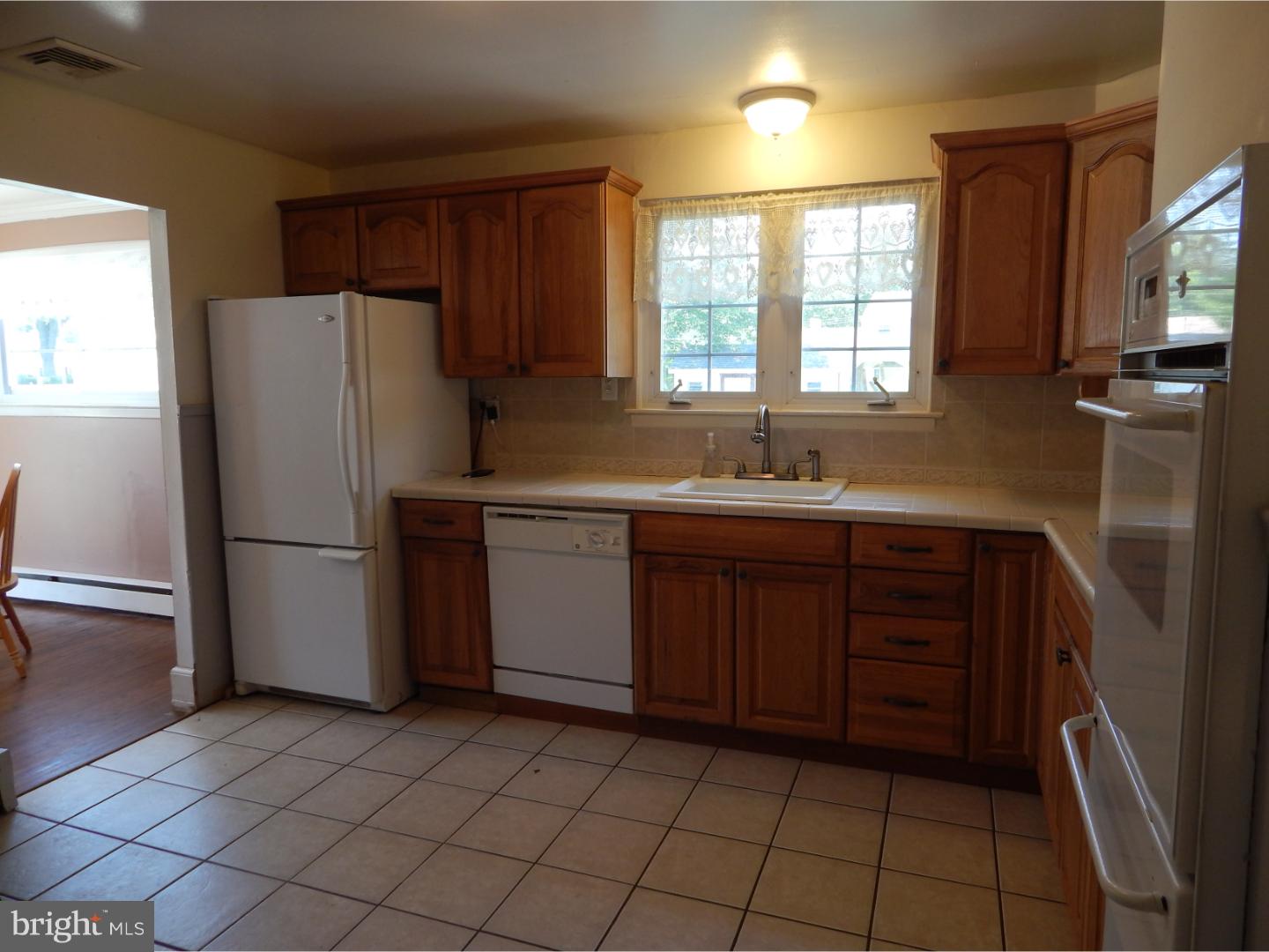 1208 Darrah Road Warminster, PA 18974 - Photo 6 of 17 Gallery Image 6