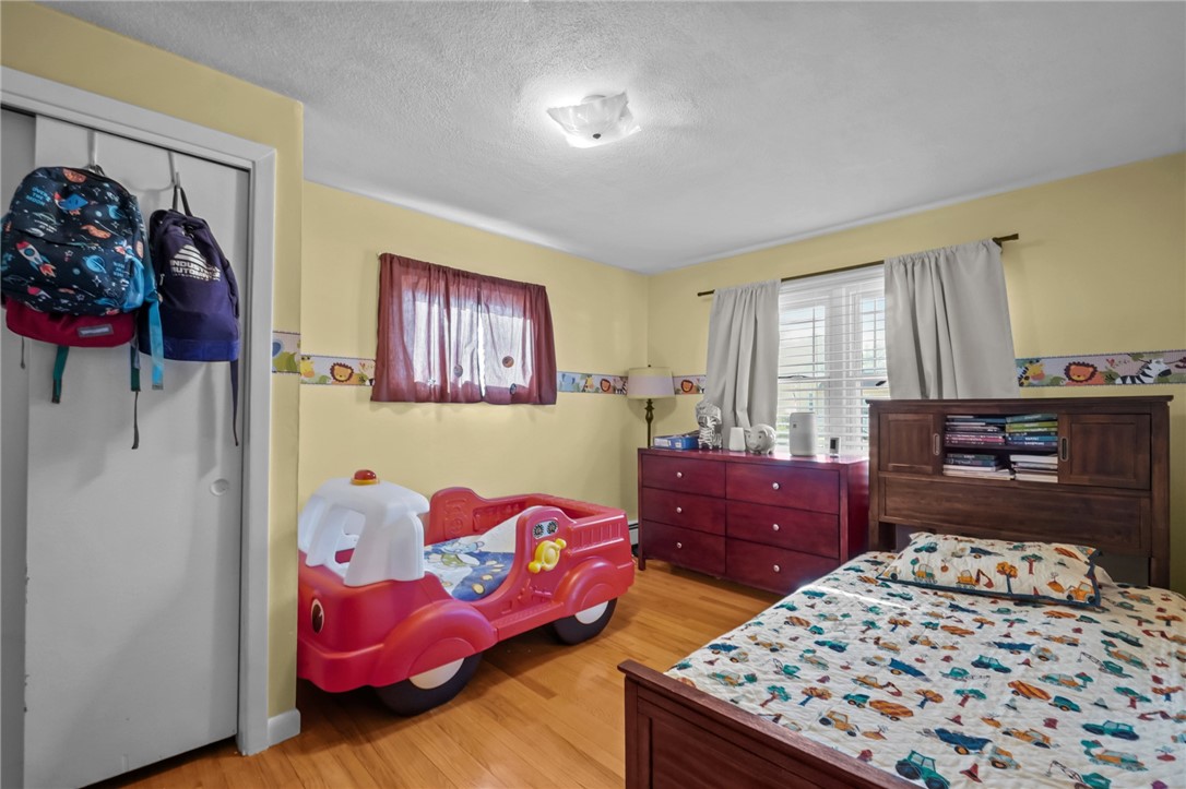 75 Rounds Avenue East Providence, RI 02915 - Photo 17 of 29