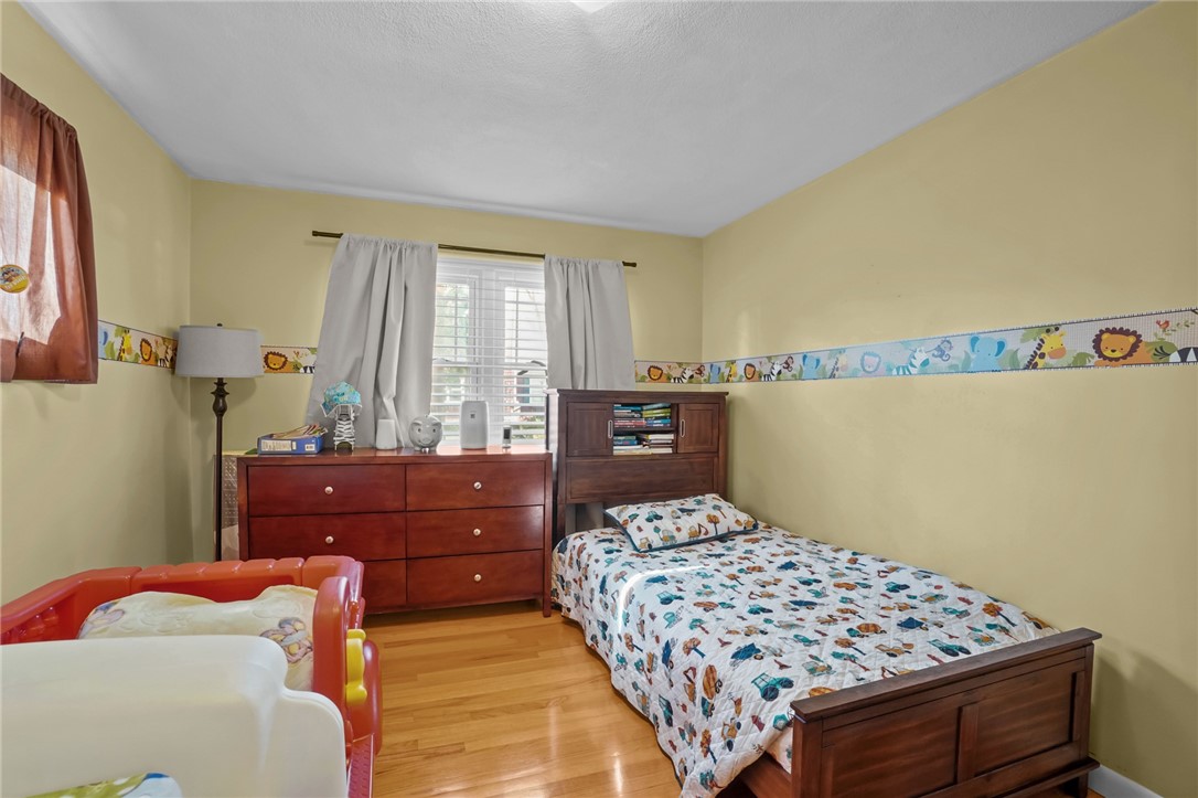 75 Rounds Avenue East Providence, RI 02915 - Photo 18 of 29