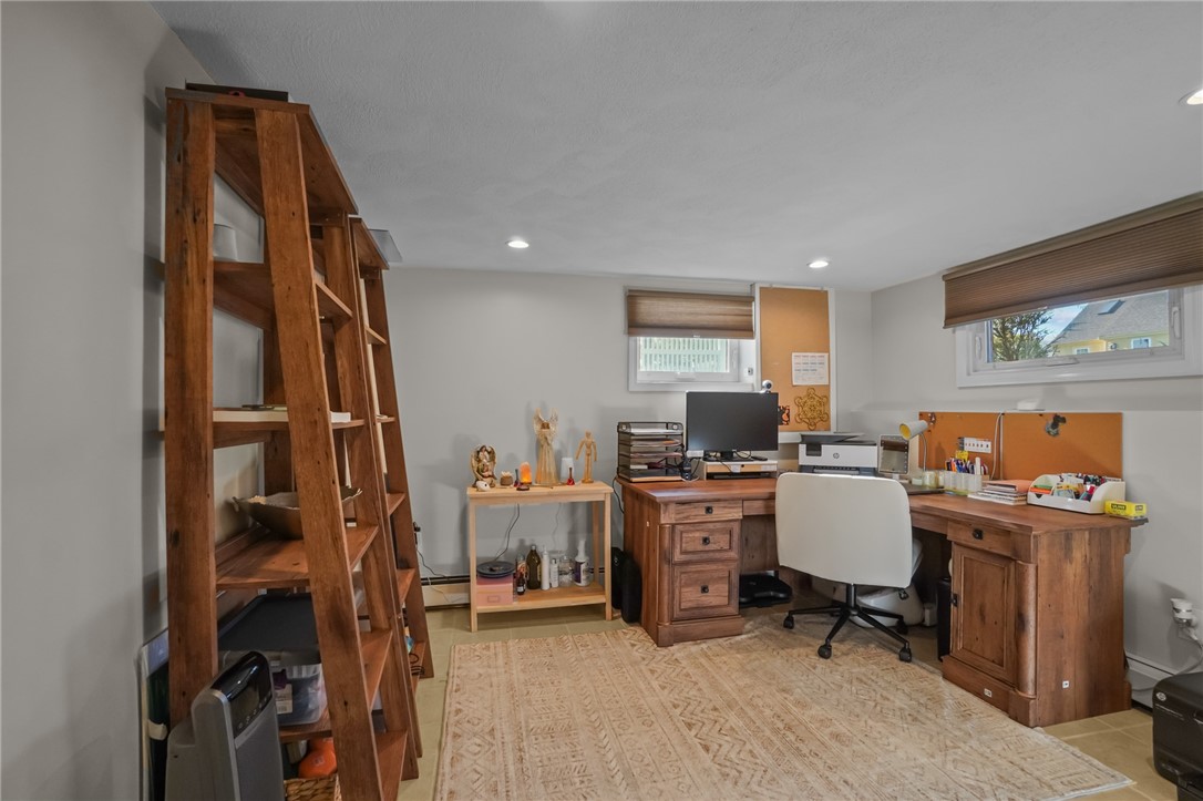 75 Rounds Avenue East Providence, RI 02915 - Photo 23 of 29