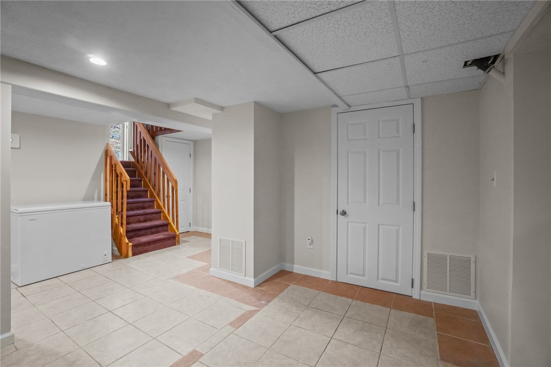 75 Rounds Avenue East Providence, RI 02915 - Photo 26 of 29