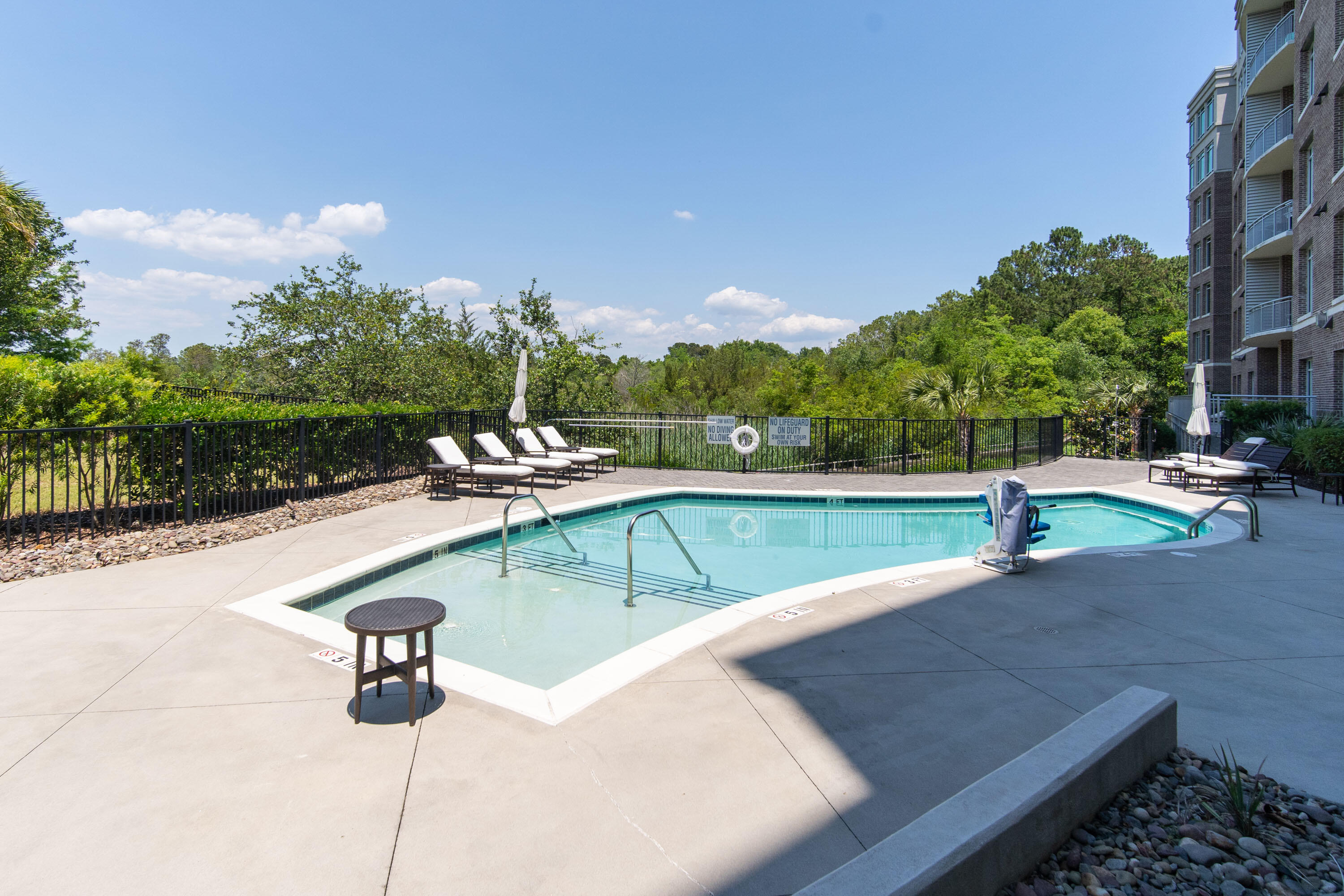 155 Wingo Way, Unit 421 Mount Pleasant, SC 29464 - Photo 76 of 98 155 Wingo Way-29