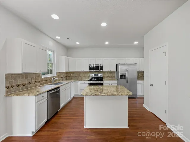 $492,000 | 3915 Cameron Run Lane, Matthews, NC 28105