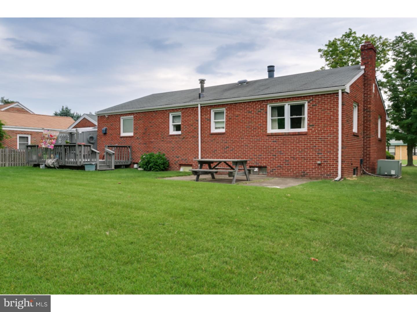 2119 Cooper Road Atco, NJ 08004 - Photo 21 of 25 Exterior Back